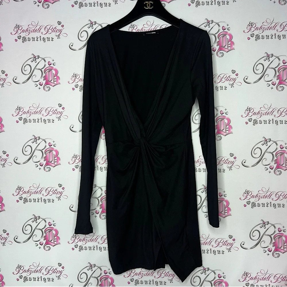 Fashion  nova dress V neck front twist high low leg stretchy buttery fabric